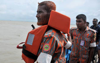 孟加拉国沉没渡轮荷载仅85人实载200余人 运营者遭起诉（图）