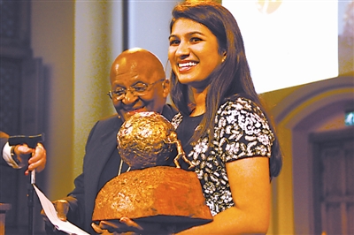 印度裔美国女孩获国际儿童和平奖（图）
