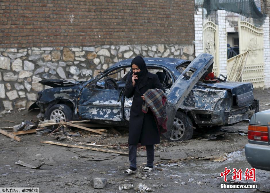 阿富汗首都一法国餐厅遭炸弹袭击（组图）