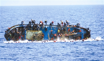 难民船倾覆