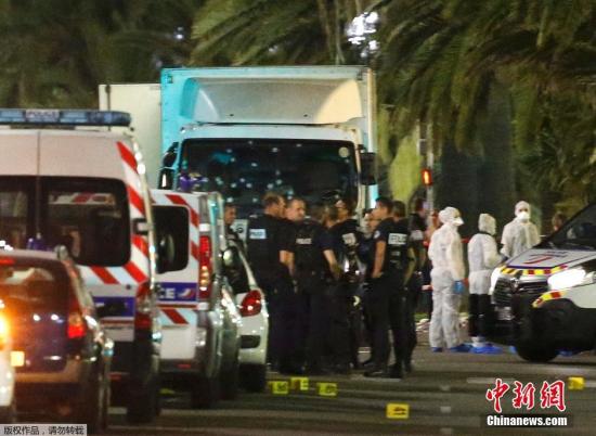 尼斯发生卡车冲撞事件：近年法国发生多起恐袭