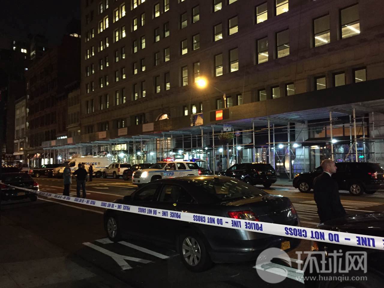 环球网独家：记者探访纽约曼哈顿爆炸发生地 现场已被封锁
