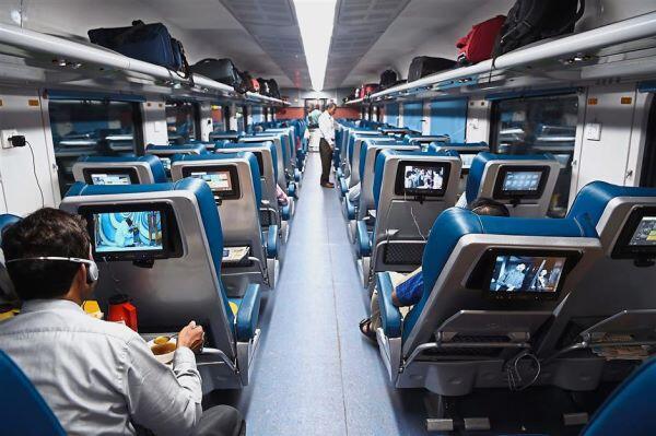 印度全新豪华列车首次投入运行 配备空调wifi