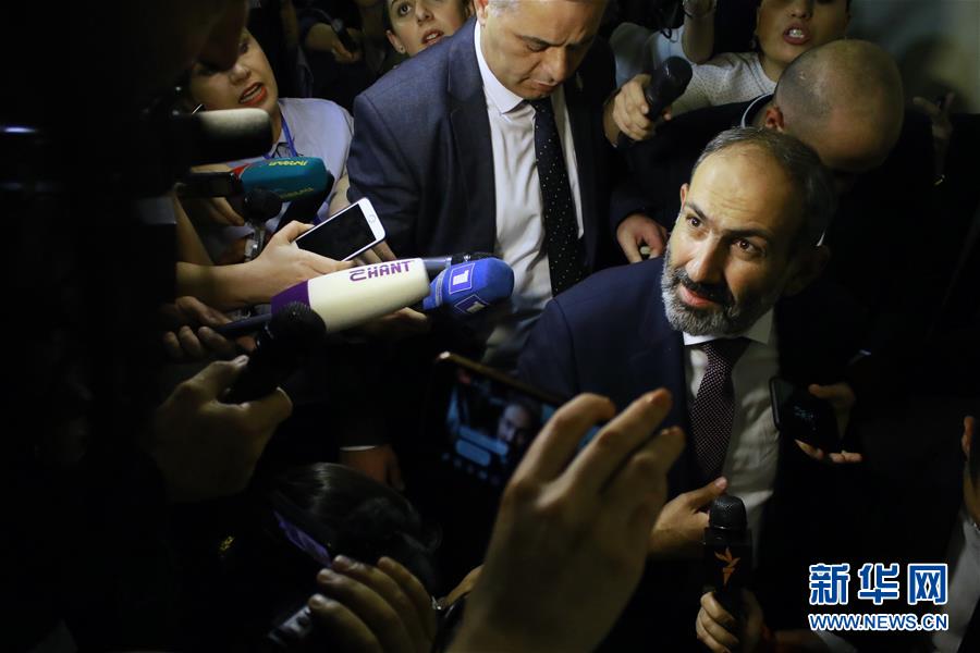 （国际）（3）亚美尼亚议会选举反对党领导人帕希尼扬为新总理