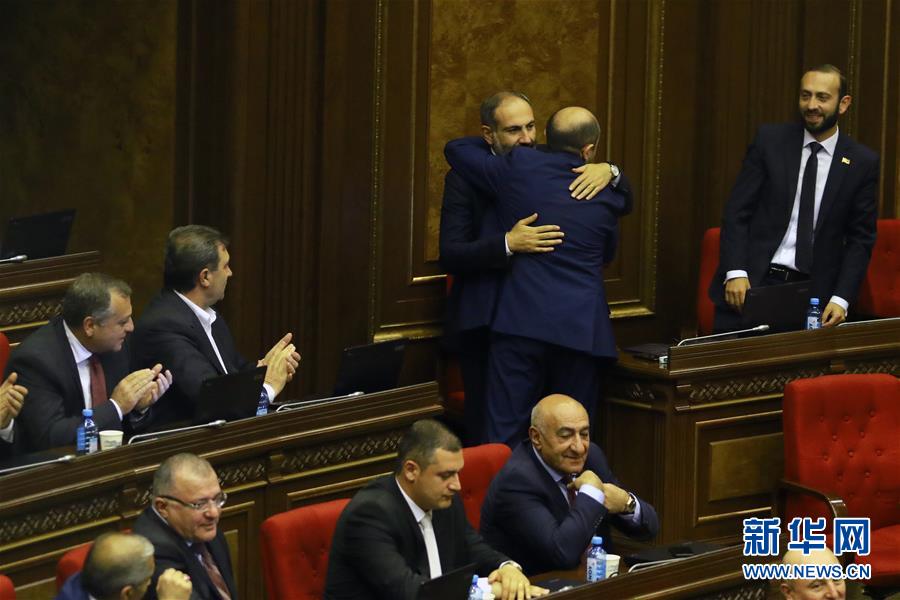 （国际）（4）亚美尼亚议会选举反对党领导人帕希尼扬为新总理