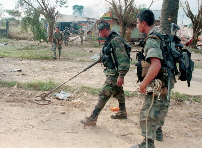 哥伦比亚士兵遭反政府军埋伏 1人死13人伤