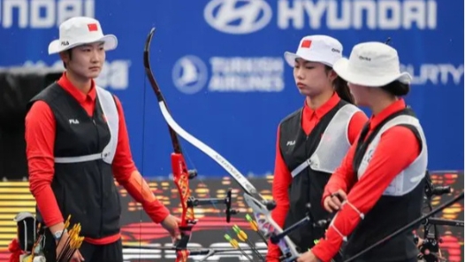 射箭世界杯上海站反曲弓女团决赛中国队力压韩国队夺金